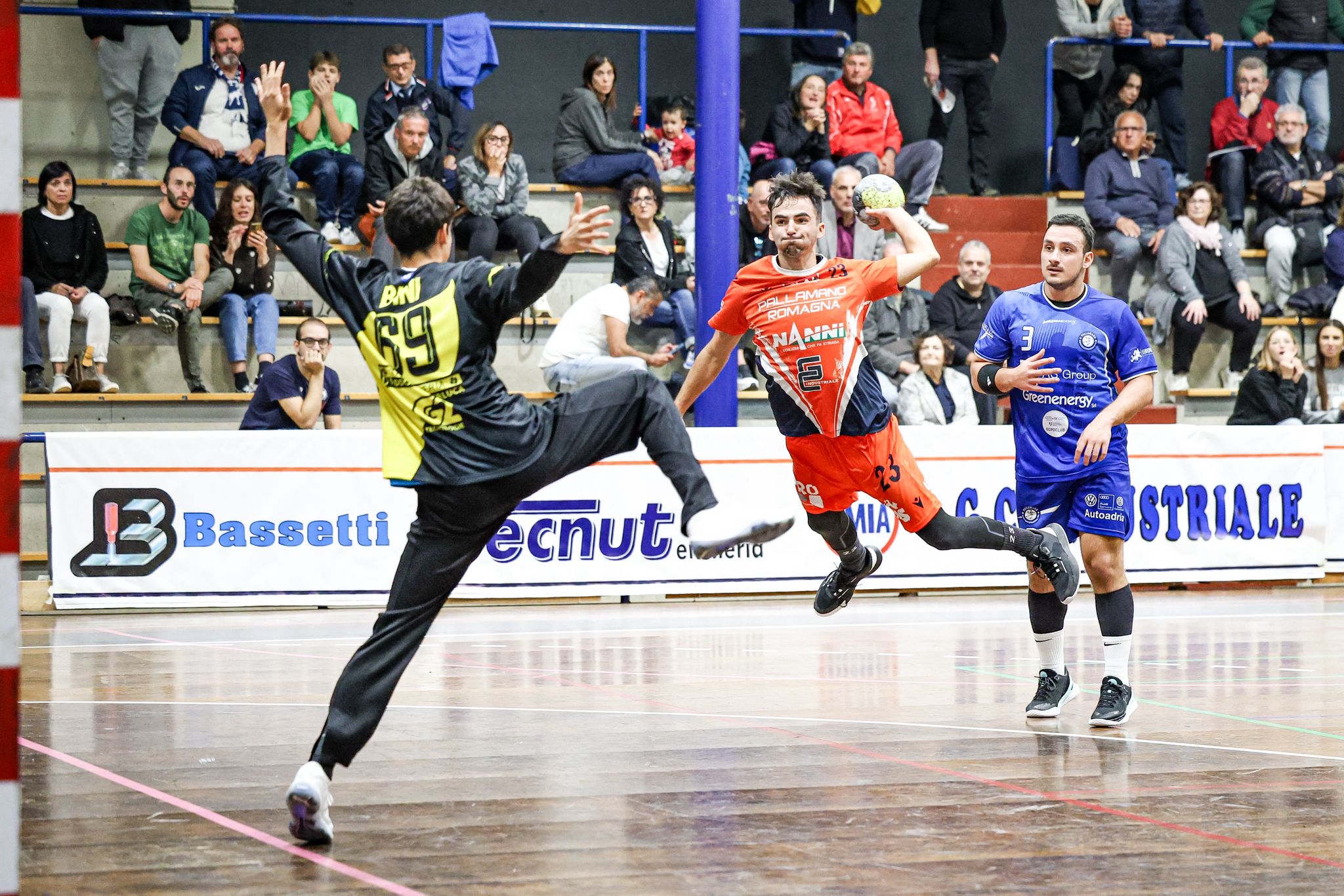 SHOW AL DEBUTTO