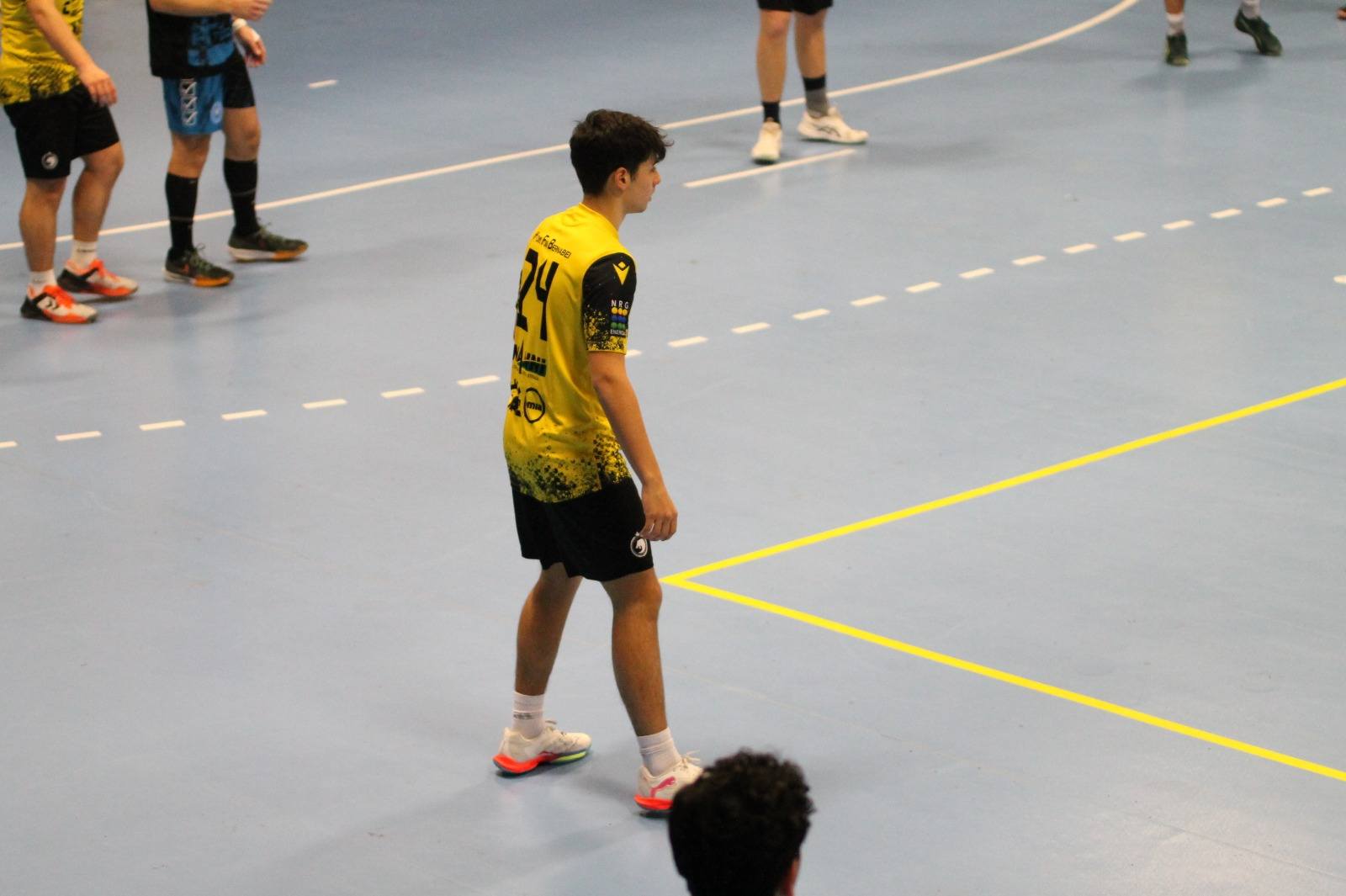 IL CIELO E’ SEMPRE PIU’ BLU